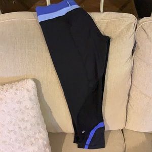 Lululemon Capri  tights. Like new condition